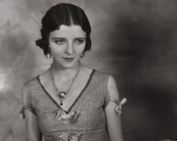 Love and Physical Beauty : Beauty in 1920